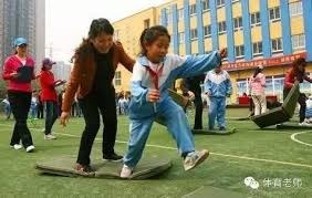 斯玛特谈詹姆斯复出：他球商极高，所有人因为他在场受益匪浅